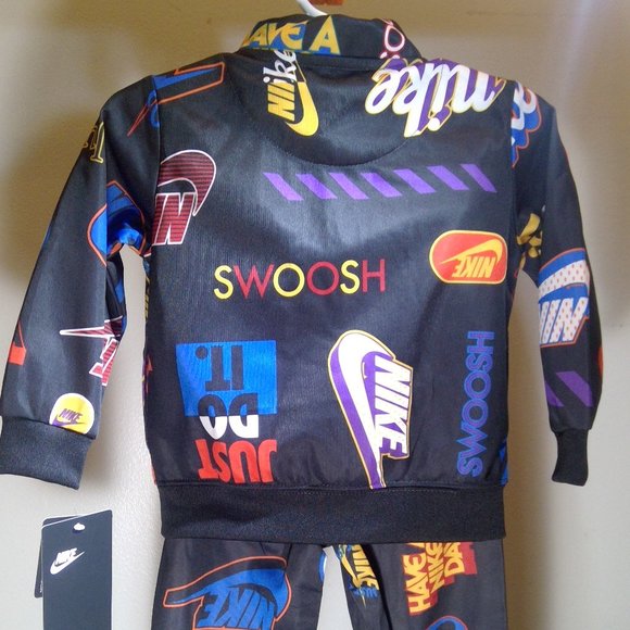 NIKE TRACK SUIT- NWT- NIKE LOGO PRINT-UNISEX- 2 PIECE SIZE 18MONTH - Picture 2 of 8
